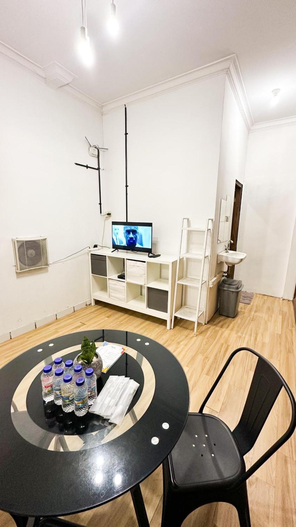 Ostic House *